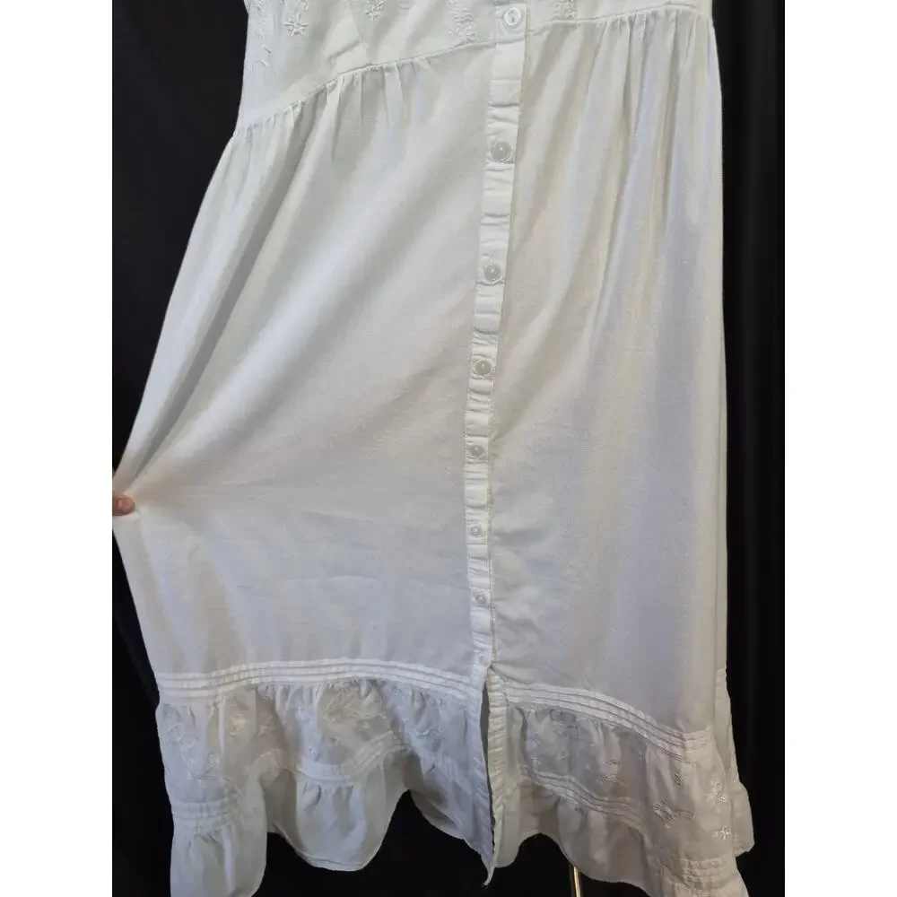 The 1 For U Ruby White Cotton Sleeveless Nightgown Medium